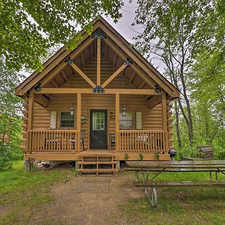 Cozy Retreat With Porch And Double Jj Resort Access! Rothbury エクステリア 写真