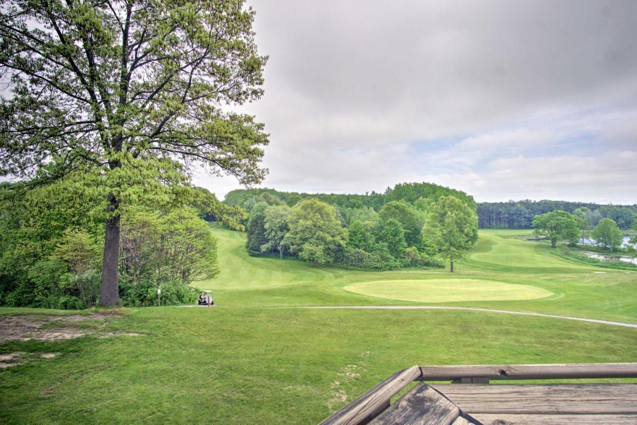 Cozy Retreat With Porch And Double Jj Resort Access! Rothbury エクステリア 写真